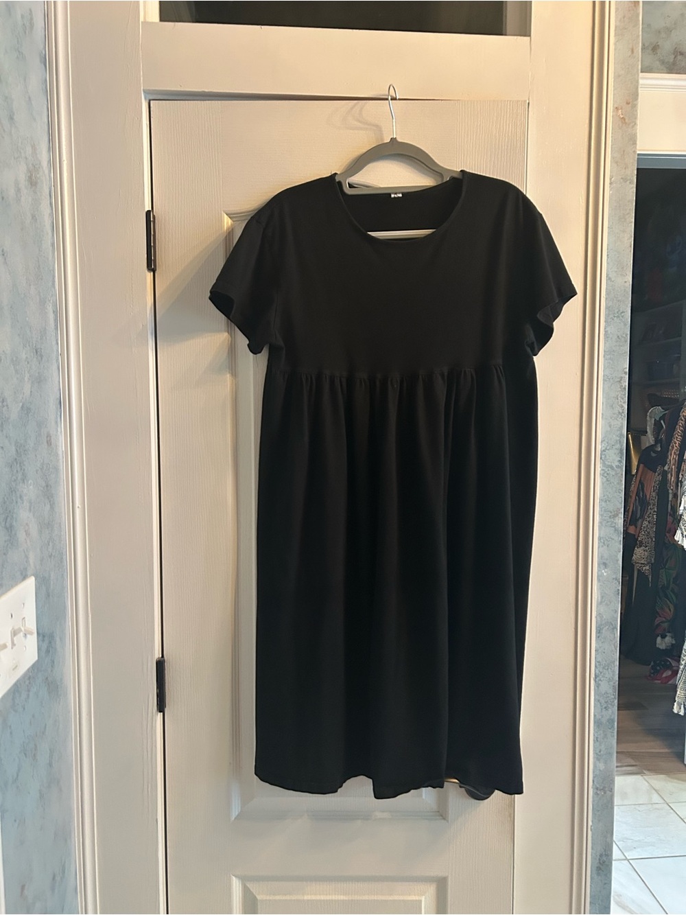 Freestyle Black Short-Sleeve Midi Babydoll Dress